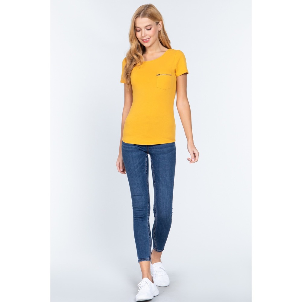Short Slv Top W/zipper Pocket - Picture 2 of 6